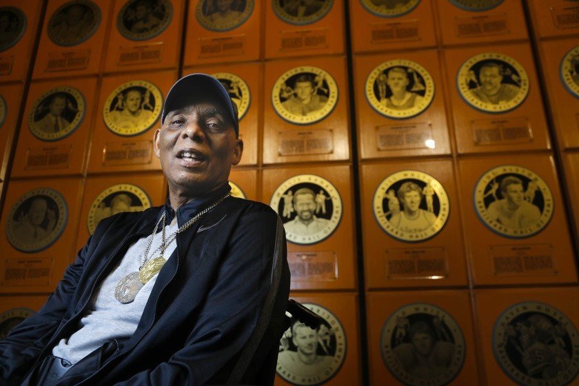 Olympic long jump gold medal winner Arnie Robinson dies at 72