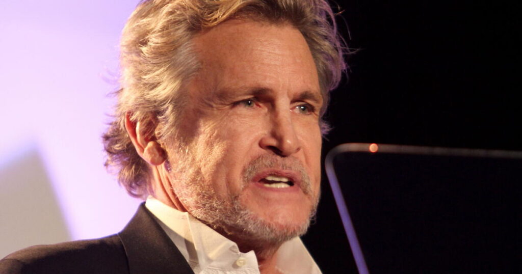 Michael Kearns, one of Hollywood’s first out gay actors and an AIDS activist, dies at 76